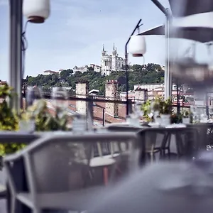 https://maison-no.hotels-rhonealpes.com